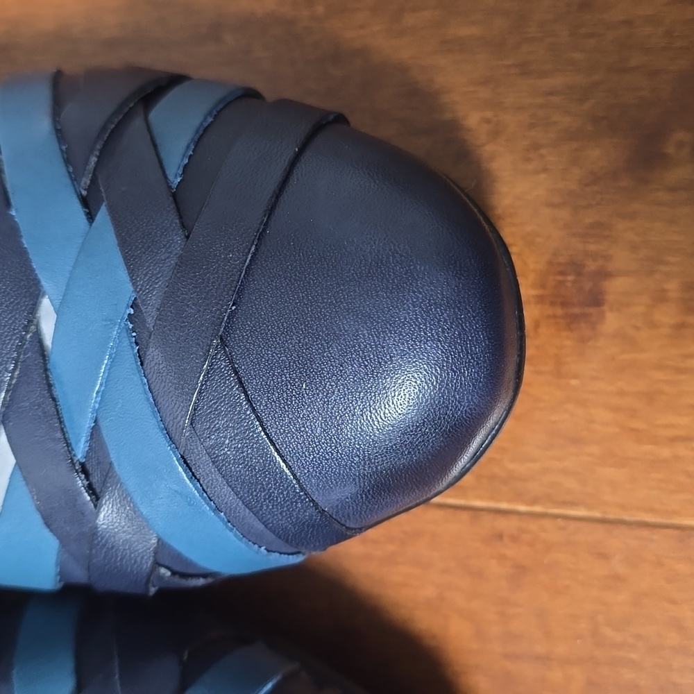 Clarks Sara Clover Navy Combination Leather Ballet Flats 6 NWT - Picture 3 of 11